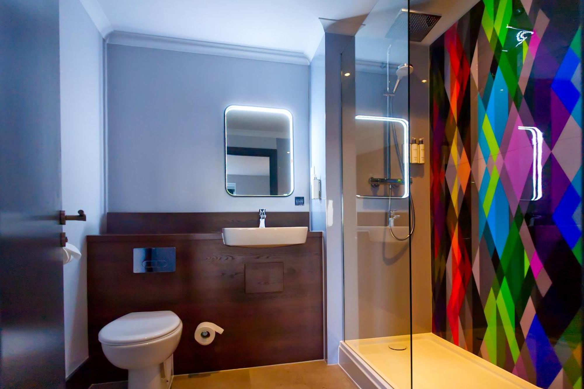 Village Hotel Cardiff Luaran gambar